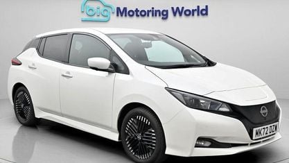 Begagnad Nissan Leaf N-Connecta 110 kW (150 HK) 2025 Halvkombi