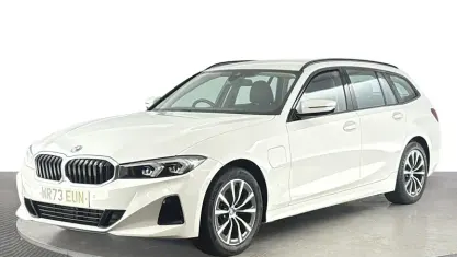 Used BMW 330e Sport Line 292 HP (214 kW) 2023 White Estate
