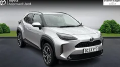 Used 2025 Toyota Yaris Hybrid Estate | £22,430 (Fair price)