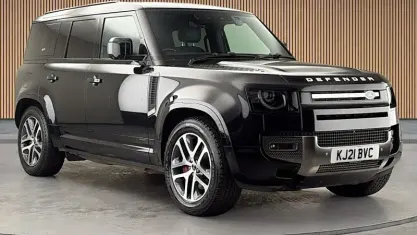 Used Land Rover Defender 300 HP (220 kW) 2024 SUV