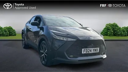 Used 2025 Toyota C-HR Design SUV | £25,620 (Fair price)