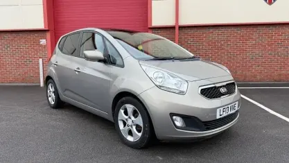 Used Kia Venga 116 HP (85 kW) 2013 Silver Hatchback