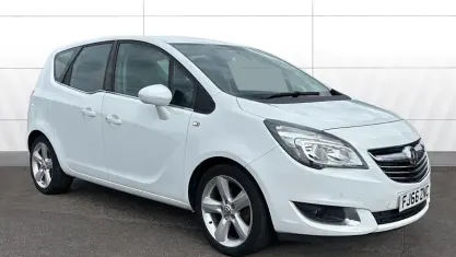 Used Vauxhall Meriva 101 HP (74 kW) 2016 White MPV