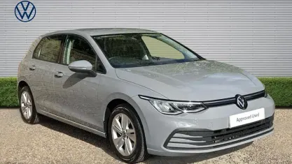 Used VW Golf VIII Life 110 HP (80 kW) 2024 Hatchback