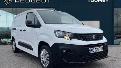Used Peugeot Partner Premium 102 HP (75 kW) 2022 MPV