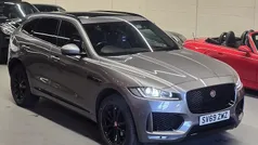 Used 2019 Jaguar F-Pace Chequered Flag SUV | £18,400 (Fair price)