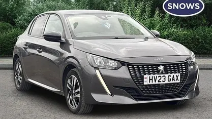 Used Peugeot 208 Allure+ 102 HP (75 kW) 2023 Hatchback