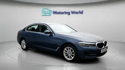 Używany BMW 520 190 KM (139 kW) 2022 Niebieski Sedan/Limuzyna