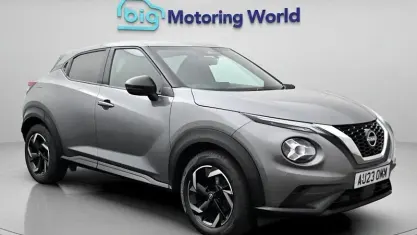 Używany Nissan Juke N-Connecta 114 KM (83 kW) 2023 Szary SUV
