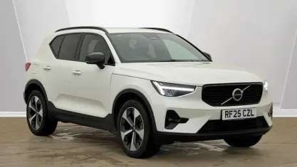 Used Volvo XC40 Plus 197 HP (144 kW) 2025 White SUV