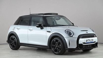 Usado Mini Cooper S Classic 178 CV (130 kW) 2021 Plateado Utilitario