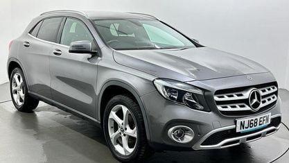Usado Mercedes GLA200 Executive 156 HP (114 kW) 2018 Cinzento SUV