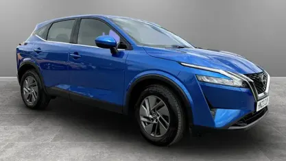 Used Nissan Qashqai Acenta Premium 140 HP (102 kW) 2023 Blue SUV