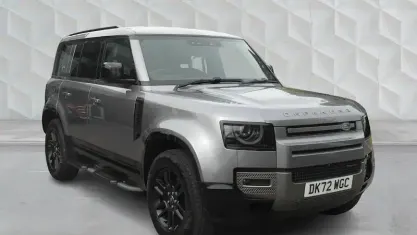 Used Land Rover Defender Dynamic 249 HP (183 kW) 2023 Grey SUV