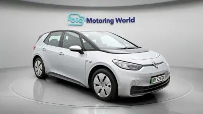 Usado VW ID.3 Pro Performance 150 kW (204 HP) 2021 Prateado Citadino