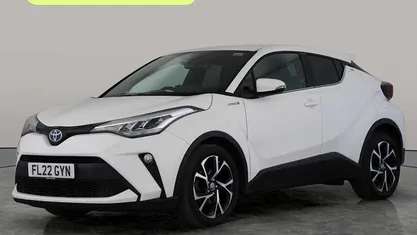 Begagnad Toyota C-HR Design 122 HK (89 kW) 2022 Vit SUV