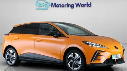 Used MG MG4 EV Trophy 150 kW (204 HP) 2023 Orange Hatchback