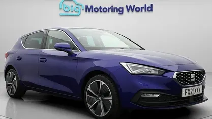 Begagnad Seat Leon XCELLENCE Lux 204 HK (150 kW) 2021 Blå Halvkombi