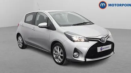 Used Toyota Yaris Hybrid 101 HP (74 kW) 2016 Hatchback