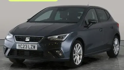 Usado Seat Ibiza FR 80 HP (58 kW) 2023 Cinzento Citadino