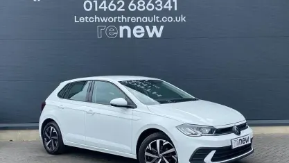 Used VW Polo Life 95 HP (69 kW) 2024 White Hatchback