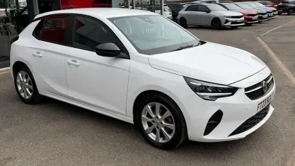 Used Vauxhall Corsa Design Edition 75 HP (55 kW) 2023 White Hatchback