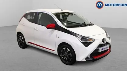 Used Toyota Aygo Trend 72 HP (52 kW) 2021 White Hatchback