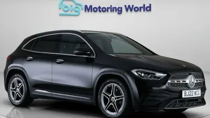 Käytetty Mercedes GLA200 AMG line 163 HP (119 kW) 2022 Musta Katumaasturi