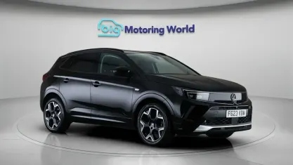 Używany Vauxhall Grandland X Ultimate 131 KM (96 kW) 2023 Czarny SUV