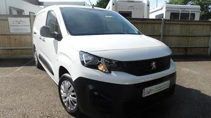 White Used 2021 Peugeot Partner Premium MPV | £8,495 (Fair price)