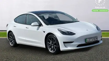 Used Tesla Model 3 Standard Range 180 kW (245 HP) 2023 White Sedan