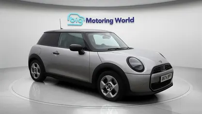 Used 2024 Mini Cooper Classic Hatchback | £17,144 (Fair price)