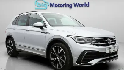 Używany VW Tiguan R-line 150 KM (110 kW) 2023 Srebrny SUV