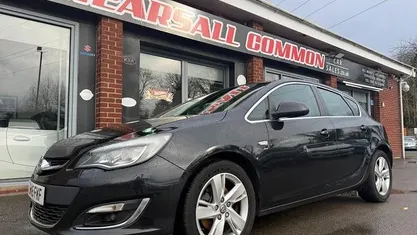 Used Vauxhall Astra SRi 165 HP (121 kW) 2012 Hatchback