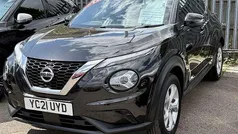 Pearl black Used 2021 Nissan Juke N-Connecta SUV | £15,499 (Fair price)