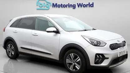 Used Kia Niro 141 HP (103 kW) 2022 Silver SUV