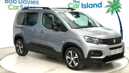 Usado Peugeot Rifter GT-line 102 HP (75 kW) 2020 Monovolume