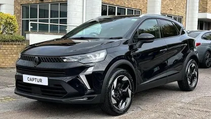 Used 2025 Renault Captur Techno SUV | £19,534 (Good price)