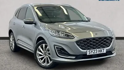 Begagnad Ford Kuga Vignale 225 HK (165 kW) 2023 Silver SUV