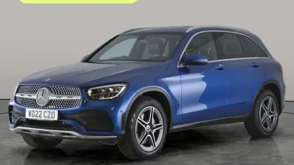 Usado Mercedes GLC220 AMG line 194 HP (142 kW) 2022 Azul Carrinha