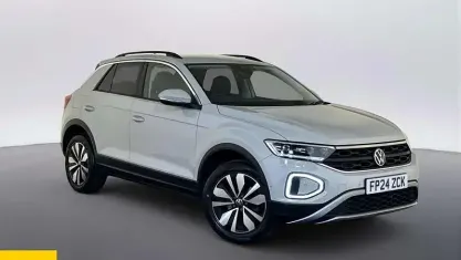 Usado VW T-Roc Match 150 HP (110 kW) 2024 Cinzento SUV