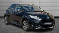 Eclipse black Used 2022 Toyota Yaris Hybrid Hatchback | £17,795 (Fair price)