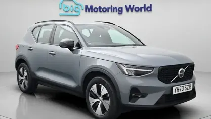 Second-hand Volvo XC40 Plus 211 CP (155 kW) 2023 Gri SUV