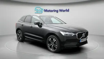 Used Volvo XC60 Dynamic 190 HP (139 kW) 2019 Black SUV