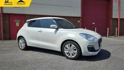 Used Suzuki Swift SZ-T 111 HP (81 kW) 2017 White Hatchback