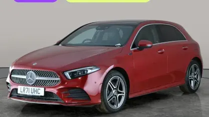 Usado Mercedes A250 AMG Line Premium Plus 218 HP (160 kW) 2021 Vermelho Citadino