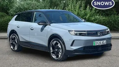 Used Vauxhall Grandland Ultimate 156 kW (213 HP) 2025 Grey SUV