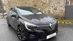 Black Used 2022 Renault Clio V SE Hatchback | £14,795 (Fair price)