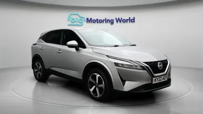 Usado Nissan Qashqai N-Connecta 140 HP (102 kW) 2022 Prateado SUV