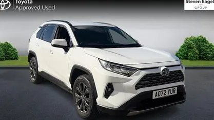 Second-hand Toyota RAV4 Design 218 CP (160 kW) 2025 SUV